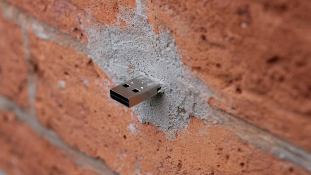 Express Yourself Through a USB Dead Drop